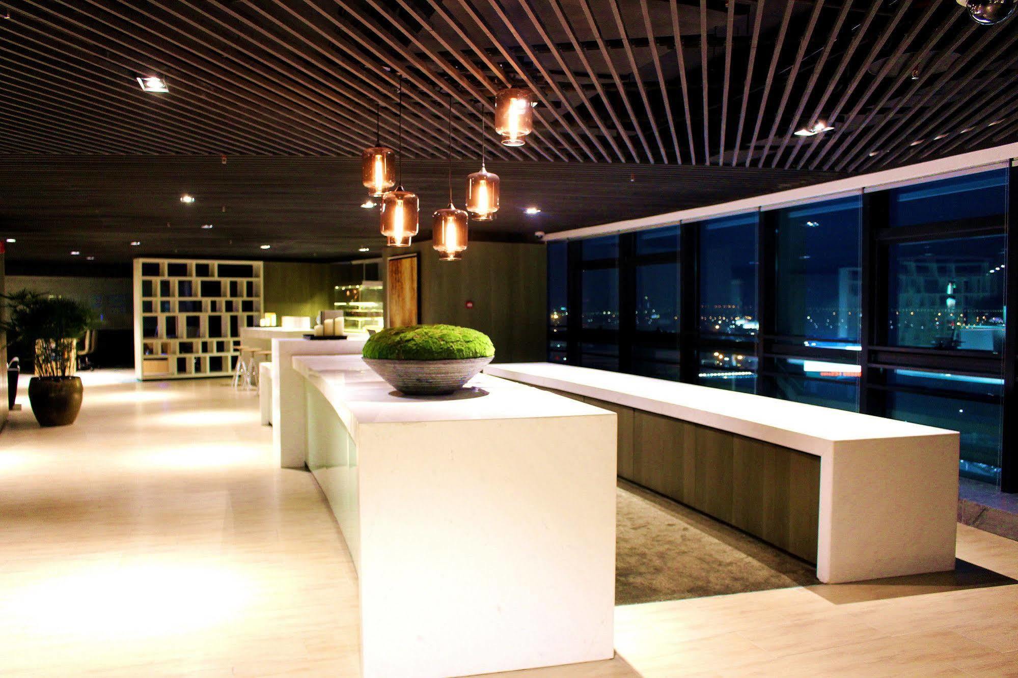 Hyatt House Shenzhen Airport Hotel Exterior photo